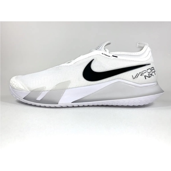 nike men's react vapor nxt tennis shoes white and black